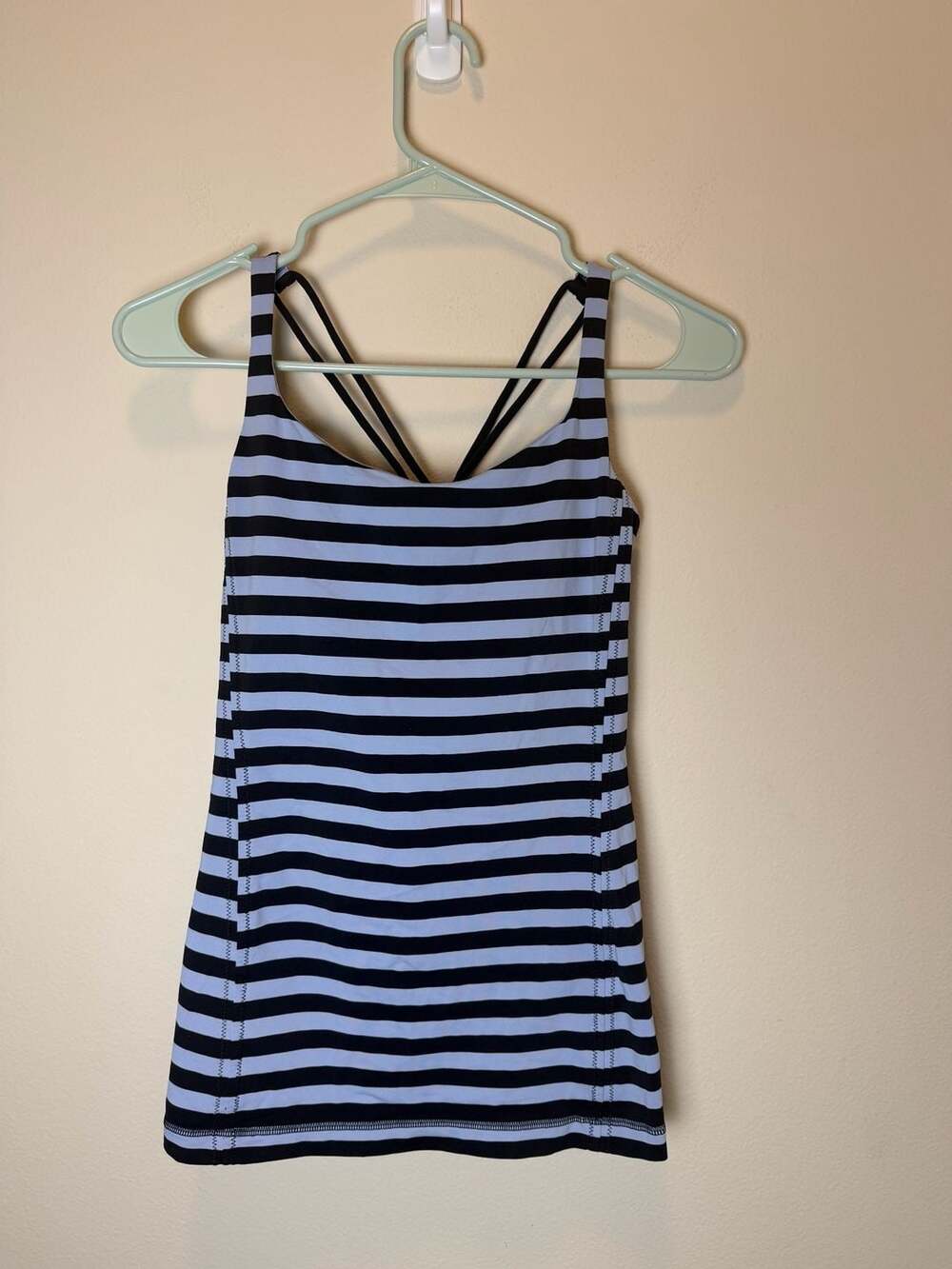 Lululemon Free To Be Tank Size 8 Blue Black Striped Yoga Top